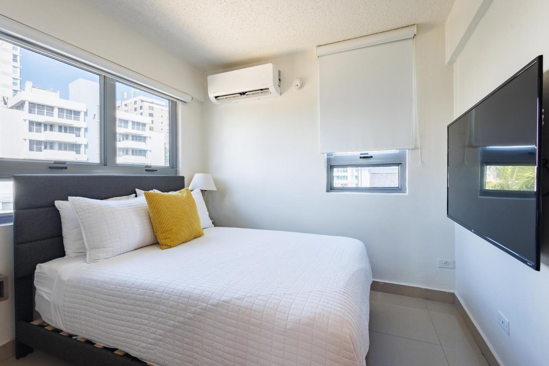 Avila Suites San Juan Exterior photo